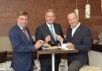 café+co International CEO Gerald Steger, Landwirtschaftsminister Andrä Rupprechter und Fröhlerhof-Plantagenbesitzer Johannes Ausserladscheiter © Sabine Klimpt