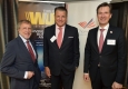 AmCham Business Breakfast im Hilton Vienna Plaza: Friedrich Rödler (Erste Group), Hikmet Ersek (Western Union) und Martin Brodey (DORA Rechtsanwälte) © Christian Jobst