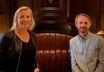 Die Juryvorsitzenden des iab webAD 2020 stellen die Neuerungen im KLEINOD PRUNKSTÜCK vor: Sabine Auer-Germann und Peter Rathmayr © leisure communications