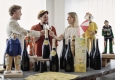 Johannes und Sophie Kattus stoßen mit Leo Mayr auf das »KATTUS Kunststück - Die Große Reserve« an © KATTUS