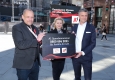 AUSTRIA FOR LIFE: Gery Keszler, Petra Morze und A1-CEO Thomas Arnoldner © Philipp Hutter