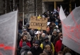Covid-Demonstration © unsplash.com/Kajetan Sumila
