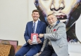 Florian Keusch und Peter Rapp präsentieren das neue Buch „Schluss. Aus. Vorbei? Geschichten, die der Tod schrieb.“ © Stefan Joham
