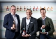 KATTUS-BORCO vertreibt REBELS 0.0% in Österreich: Andreas Ruhland (KATTUS-BORCO), Frank Spängler(One Orld Heroes) und Janick Planzer (REBELS 0.0%) © KATTUS-BORCO