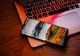 Smartphone with Notebook © unsplash.com/Kenny Leys