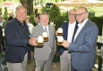 Frühschoppen zum Jubiläum der 100-jährigen Partnerschaft zwischen Schweizerhaus und Original Budweiser Budvar: Walter Ruck (Wirtschaftskammer Wien), Bürgermeister und Landeshauptmann Michael Ludwig (Stadt Wien), Karl J. Kolarin (Schweizerhaus), S. E. Jan © Stadt Wien/Christian Jobst