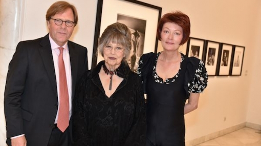 Willibald Cernko, Christiane Kubrick und Ingried Brugger eröffnen "Eyes Wide Open - Stanley Kubrick als Fotograf" im Bank Austria Kunstforum Wien © Christian Jobst
