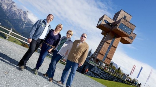 Josef Pröll, Gabi Pröll, Rotraud Konrad und Christian Konrad bei der Wirtschaftswanderung 2014 © Sabine Klimpt