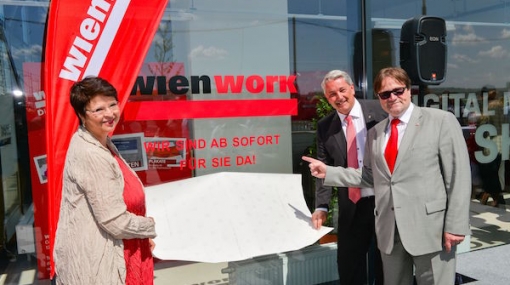 Renate Brauner, Ernst Nevrivy und Wolfgang Sperl eröffnen Wien Work Geschäfts in aspern Seestadt © Oreste Schaller