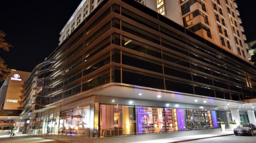 Hilton Vienna Exterior by Night © Hilton Hotels & Resorts