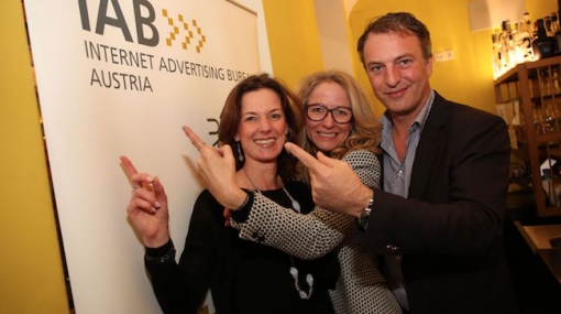 IAB start in das neue Jahr: Lilian Meyer-Janzek, Martina Zadina, André Eckert © Katharina Schiffl