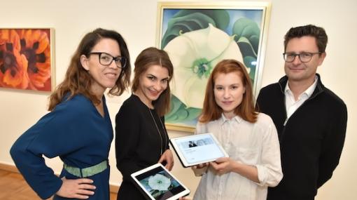 Heike Eipeldauer, Katharina Götzendorfer, Verena Blöchl und Wolfgang Schreiner präsentieren die Eye to Ear-App im Bank Austria Kunstforum Wien © Christian Jobst