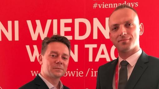 Eurocomm-PR Geschäftsführer Marcin Kotlowski und Donauinselfest-Projektleiter Thomas Waldner bei den Wien Tagen in Krakau (Polen) © Donauinselfest