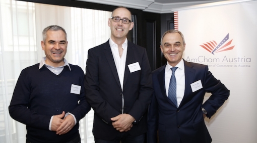 Markus Kienberger, David Sneddon und Norbert B. Lessing beim AmCham Business Breakfast im Hilton Vienna Plaza © Roland Rudolph