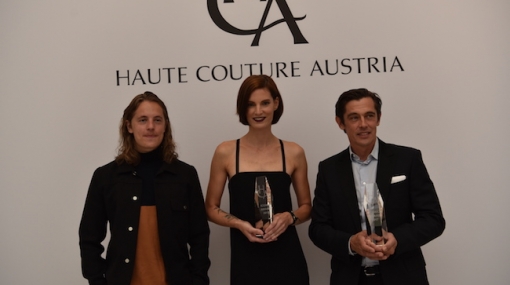 Pierre Sarkozy, Iris Strubegger und Werner Schreyer beim HAUTE COUTURE AUSTRIA AWARD 2017 im Bank Austria Kunstforum Wien © Oreste Schaller