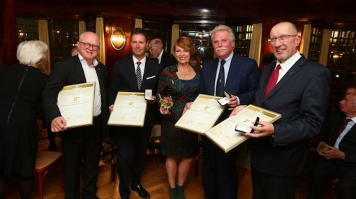 Verleihung des Goldenen Kännchens des Klubs der Wiener Kaffeehausbesitzer: Ernst Hilger, Alberto Maguolo, Christina Hummel, Ronald Bocan und Ewald Laister © Richard Schuster