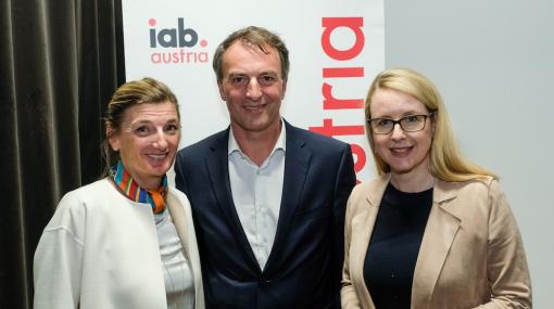 Digital Fairness Dialog: Dorothee Ritz, André Eckert und Margarete Schramböck © iab austria/Christoph Brenneis