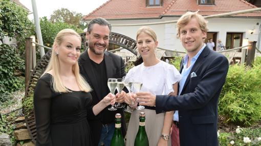 Präsentation von Kattus Organic im Erbsenbach: Gerlinde Schaller, Stefan Svoboda, Sophie Kattus und Johannes Kattus © Christian Jobst