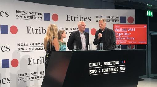 Vorstellung des "Digital Marketing - Grundkurs DACH" auf dem DMEXCO 2019: Kathrin Hirczy, Roger Bauer und Matthias Wahl © iab austria