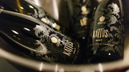 Kattus Brokat Brut © KATTUS