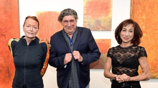 Vernissage der Ausstellung "Aus dem Archiv der Erinnerung": Ingried Brugger (Bank Austria Kunstforum Wien), Peter Patzak (Künstler) und Andrea Eckert (Kammerschauspielerin) © Christian Jobst