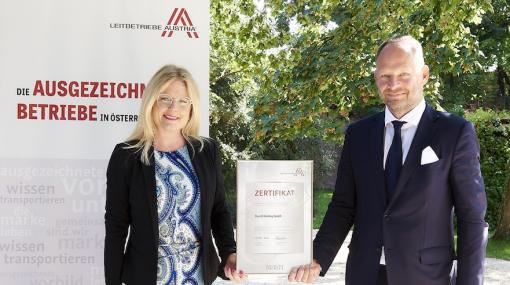 Monica Rintersbacher und Alexander Knechtsberger: DocLX Holding wird als Leitbetrieb zertifiziert © Sabine Klimpt