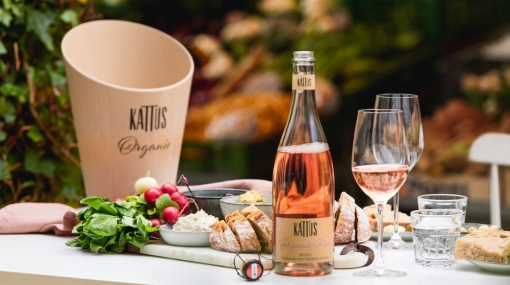 KATTUS Organic Rosé (Imagesujet 1) © KATTUS/Florence Stoiber
