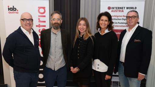 iab austria Breakfast Briefing: Eugen L. Gross, Mark Hammond, Sara Sihelnik, Ursula Gastinger und Maximilian Mondel © iab austria/Katharina Schiffl