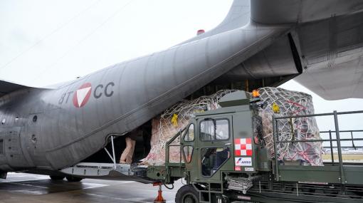 Transport der Klaviere der Carl Bechstein Stiftung durch die österreichischen Lufstreitkräfte © Carl Bechstein Stiftung