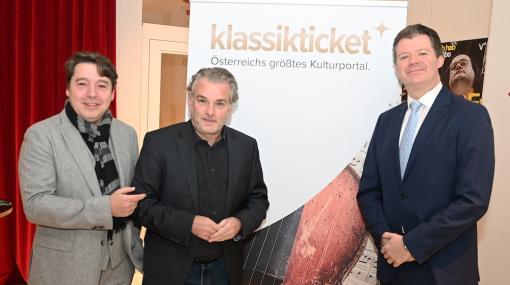 Päsentation von klassikticket.at: Karl-Michael Ebner (Österreichischer Musiktheaterpreis), Christoph Klingler (CTS EVENTIM Austria) und Michael Nemeth (Musikverein Graz) im Volkstheater Wien © Christian Jobst