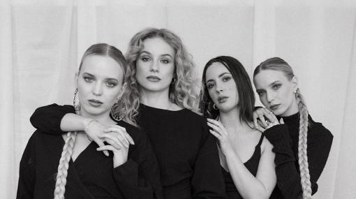 Sarah Reindl, Teresa Janschitz, Sabrina Zehetbauer, Julia Reindl © Nadine Pramhas