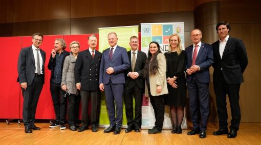 Nikolaus Harnoncourt Zentrum der Anton Bruckner Privatuniversität in St. Georgen im Attergau ist eröffnet © Reinhard Winkler
