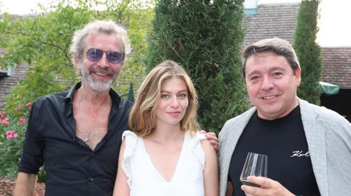 Heuriger des Österreichischen Musiktheaterpreises: Christof und Zoë Straub und Karl-Michael Ebner © Kristian Bissuti