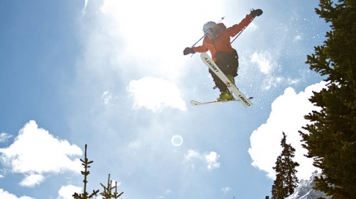Skiing © flickr.com/Zach Dischner