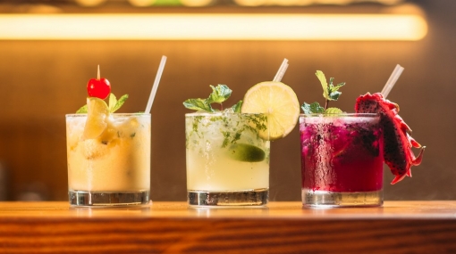 Cocktails © unsplash.com/Kobby Mendez