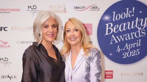 Birgit Schrowange und Uschi Pöttler-Fellner bei den look! Beauty Awards 2025 © Andreas Tischler
