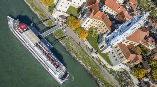 MS Dürnstein vor Dürnstein (Luftaufnahme/Aerial View) © DDSG Blue Danube/Extremfotos Haslinger