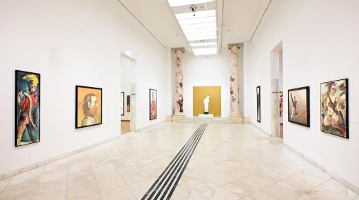 Ausstellungansicht »MENSCH BERLIN« der Stiftung Kunstforum Berliner Volksbank im Bank Austria Kunstforum Wien © Christian Jobst