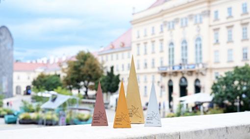 Media Award Statuette im Leopoldmuseum im Wiener Museumsquartier © Christian Jobst