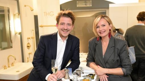Martin Klomfar und Audrey Skrzydlewski präsentieren die Partnerschaft zwischen dem Wiener Traditionsunternehmen und THG Paris © Christian Jobst