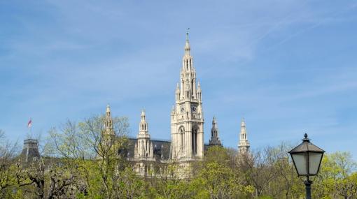 Rathaus Wien © unsplash.com/Soff Garavano Puw