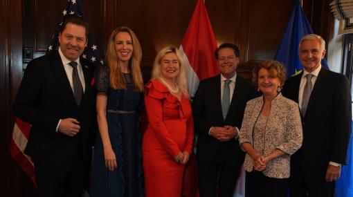 Empfang zum Viennese Opera Ball New York 2026 im österreichischen Generalkonsulat in New York City: Daniel Serafin, Sivia Frieser (BMEIA), Jürgen Czernohorsky (Stadt Wien), Thomas Schlesinger(Generalkonsul), Susanne Keppler-Schlesinger (Austrian Cultural © Charles Wills