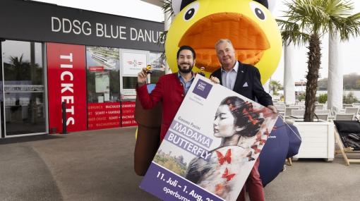 Clemens Unterreiner (Oper BURG GARS) und Wolfgang Fischer (DDSG Blue Danube) freuen sich auf »Madama Butterfly« © Barbara Elser