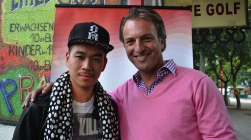 Martin Ho und André Eckert beim austria.com/plus Minigolfturnier © Mery Sultan