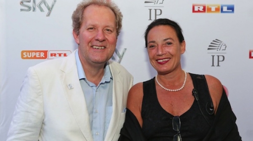 Walter Zinggl und Stephanie Fuchs-Groszmann beim Sommerfest der IP Österreich © Katharina Schiffl