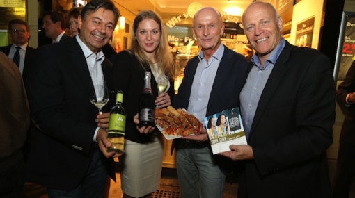 Richarde Zahel, Hochriegl-Managerin Valerie Knoll, Kurt Mann und Ralph Vallon beim Auftakt zu Wein & Design 2012 © Christian Jobst