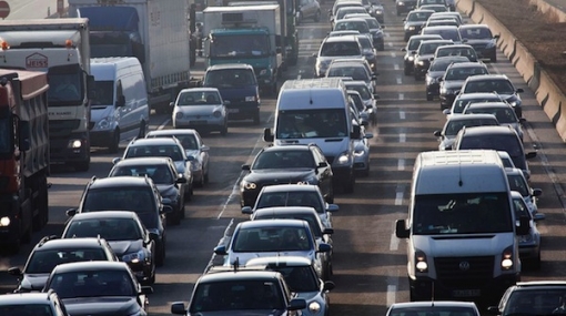 88.6 Verkehrsservice speziell für Pendler © Staufoto