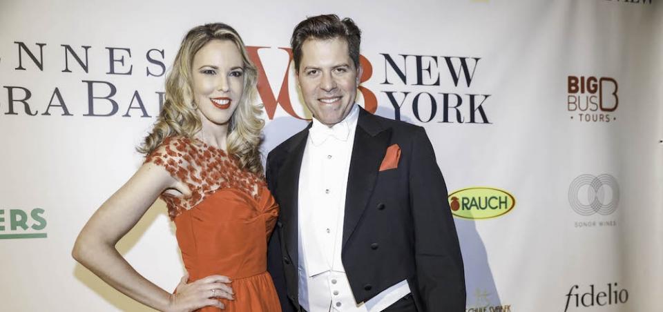 Silvia Frieser und Daniel Serafin beim 64. Viennese Opera Ball in New York City © Stefan Joham