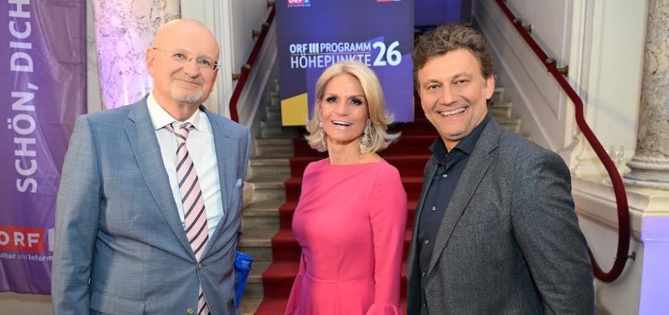 ORF III präsentiert Programmhöhepunkte 2026 im Ronacher: Peter Schöber, Kathrin Zierhut-Kunz und Jonas Kaufmann © Christian Jobst