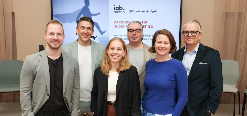 iab NETwork diskutiert Karriere: Hannes Wurzwallner (cptr Austria), Matthias Seiringer (ORF-Enterprise), Lena Artes-Stockinger (Mediaplus Austria), Maximilian Mondel (Momentum Wien), Andrea Swift (e-dialog), Marcus Kleemann (Jobaffairs Personalmarketing) © Katharina Schiffl